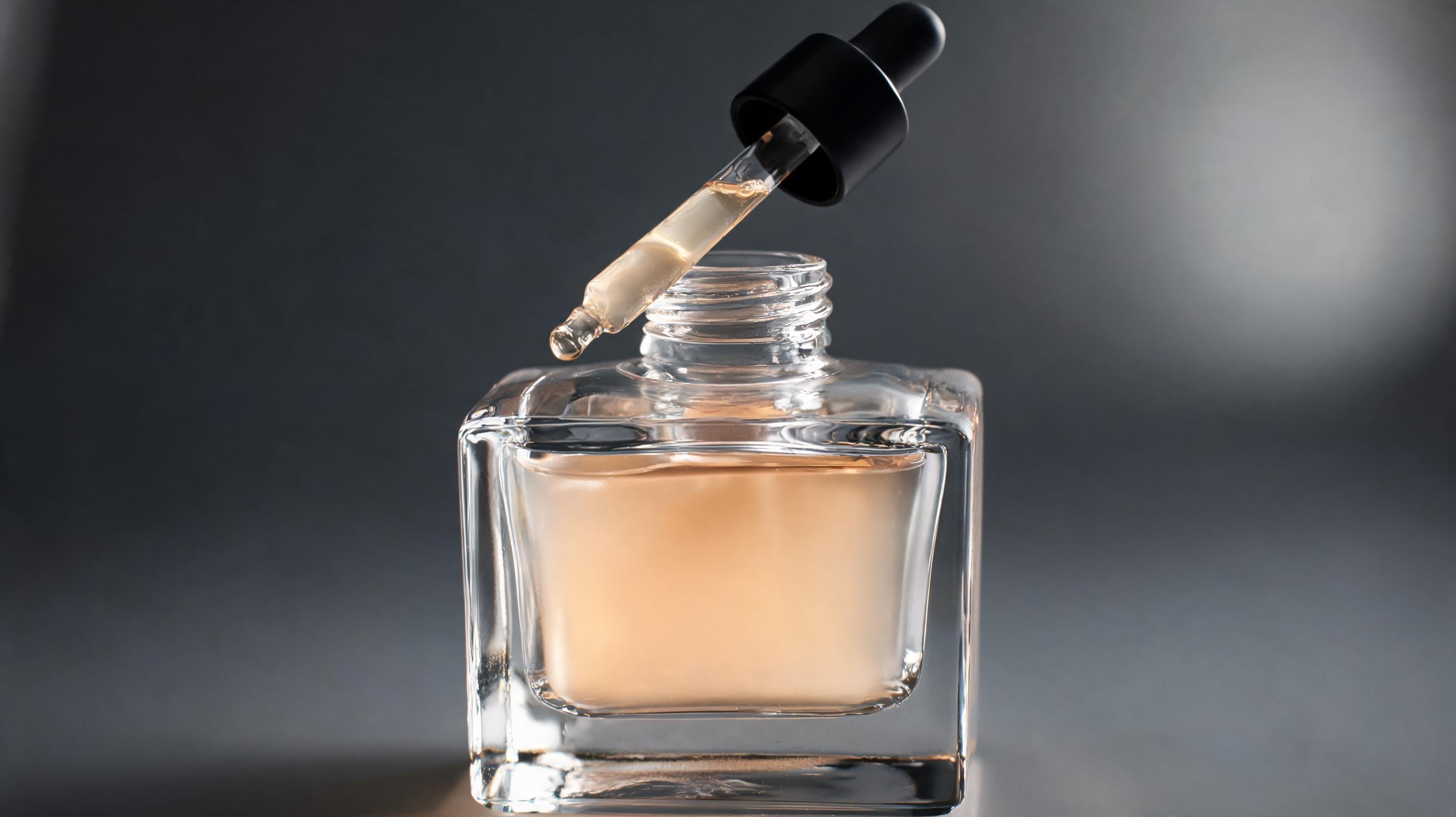 Seedream 5.0 Pro on Krea – Best for a serum-dropper material study example render